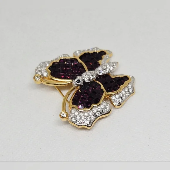 Purple Rhinestone Butterfly Brooch Gold Tone Crystal Statement Pin - Picture 6 of 10